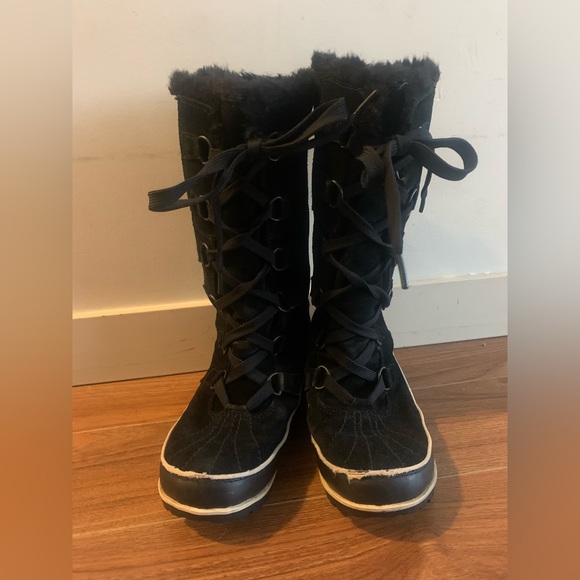 SOREL WINTER BOOTS SIZE US7 - Picture 1 of 8
